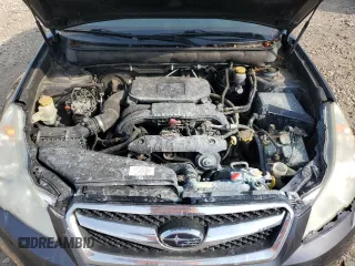 2012 Subaru Legacy 2.5i z VIN 4S3BMBA65C3029699, wystawiony jako Copart lot #43808385 z przebiegiem 293 518 mil mil oraz Nie do naprawy • Non repairable. Historia ofert i sprzedaży dostępna na DreamBid. Obrazek 13.