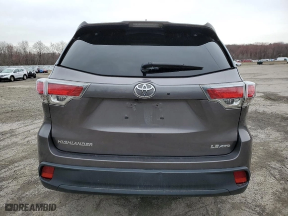 2015 Toyota Highlander LE with VIN 5TDBKRFH8FS196280, listed as a Copart auction lot 51072125 with 0 mi miles and Non Repairable. Bid and sale history available at carsss.com. Image 6.