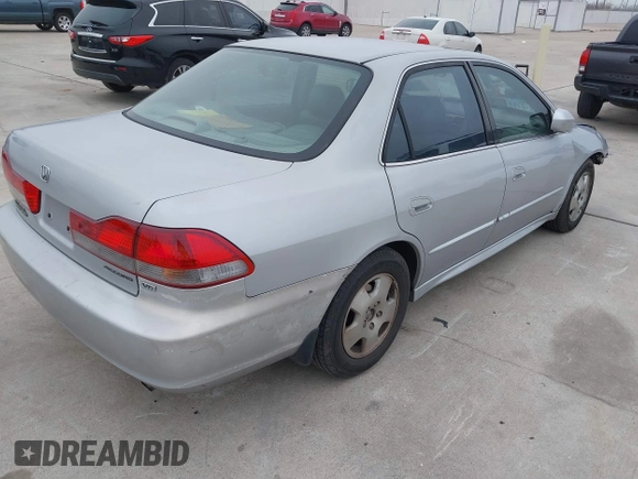 2001 Honda Accord EX z VIN 1HGCG16571A078287, wystawiony jako IAAI lot #41397391 z przebiegiem 238 239 mil mil oraz . Historia ofert i sprzedaży dostępna na DreamBid. Obrazek 4.