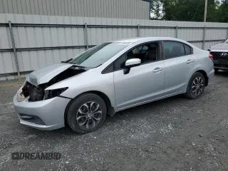 2014 Honda Civic LX z VIN 2HGFB2F53EH519728, wystawiony jako Copart lot #57953435 z przebiegiem 143 366 mil mil oraz Szkoda całkowita • Salvage title. Historia ofert i sprzedaży dostępna na DreamBid. Obrazek 1.