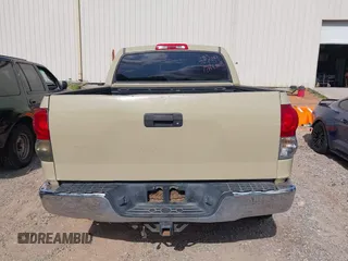 2008 Toyota Tundra z VIN 5TBEV54178S482099, wystawiony jako IAAI lot #42411224 z przebiegiem 252 317 mil mil oraz . Historia ofert i sprzedaży dostępna na DreamBid. Obrazek 16.