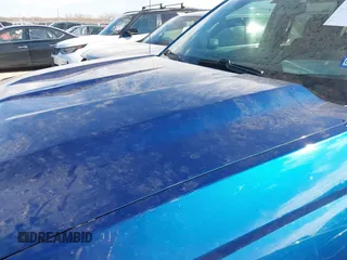 2017 Chevrolet Silverado 1500 LT with VIN 3GCPCREC5HG190530, listed as a IAAI auction lot 41349273 with 136,974 mi miles. Bid and sale history available at carsss.com. Image 6.