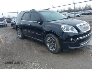 2012 GMC Acadia Denali z VIN 1GKKRTED7CJ379268, wystawiony jako IAAI lot #41876995 z przebiegiem 182 298 mil mil oraz . Historia ofert i sprzedaży dostępna na DreamBid. Obrazek 1.