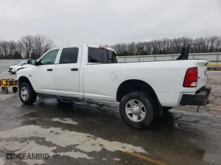 2015 Ram 3500 Tradesman with VIN 3C63R3GL8FG518437, listed as a Copart auction lot 50994955 with 175,824 mi miles and Salvage Title. Bid and sale history available at carsss.com. Image 2.