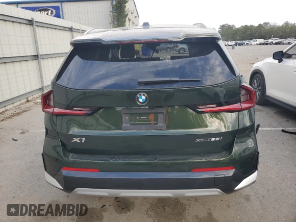 2024 BMW X1 xDrive28i with VIN WBX73EF00R5Y33214, listed as a Copart auction lot 41514035 with 1,278 mi miles and Salvage Title. Bid and sale history available at carsss.com. Image 6.