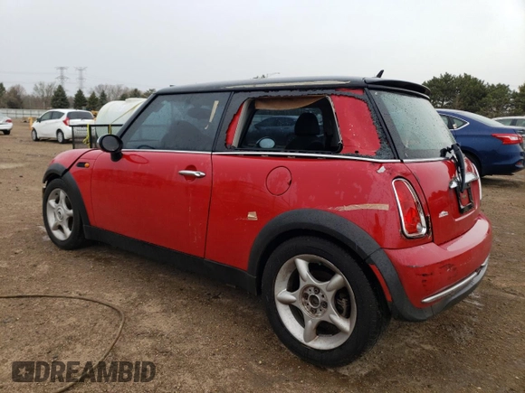 2005 MINI Hardtop с VIN WMWRC33435TC57559, выставлен на аукционе Copart как лот 53130725 с пробегом 163 438 миль миль и Списание • Salvage title. История ставок и продаж доступна на DreamBid. Изображение 2.