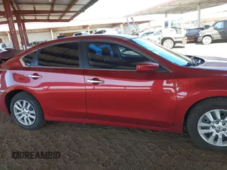 2015 Nissan Altima 2.5 S with VIN 1N4AL3APXFN371256, listed as a IAAI auction lot 41993912 with 184,754 mi miles. Bid and sale history available at carsss.com. Image 13.