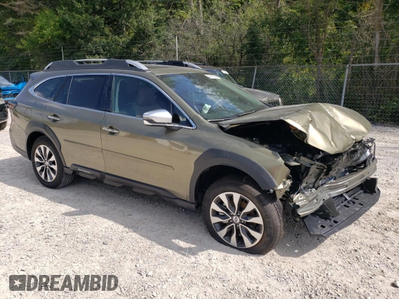 2025 Subaru Outback Touring with VIN 4S4BTAPC4S3117535, listed as a Copart auction lot 68110254 with 1,246 mi miles and Salvage Title. Bid and sale history available at carsss.com. Image 4.