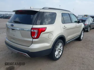 2017 Ford Explorer XLT z VIN 1FM5K7D89HGD85422, wystawiony jako IAAI lot #41787616 z przebiegiem 32 068 mil mil oraz . Historia ofert i sprzedaży dostępna na DreamBid. Obrazek 4.