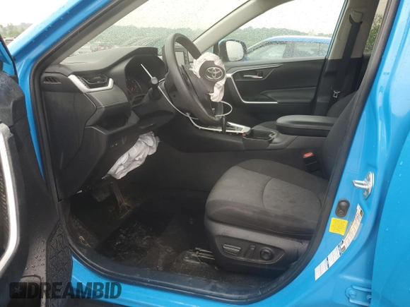 2021 Toyota RAV4 XLE with VIN 2T3P1RFV2MC142047, listed as a Copart auction lot 59095105 with 90,624 mi miles and Salvage title. Bid and sale history available at DreamBid. Image 7.