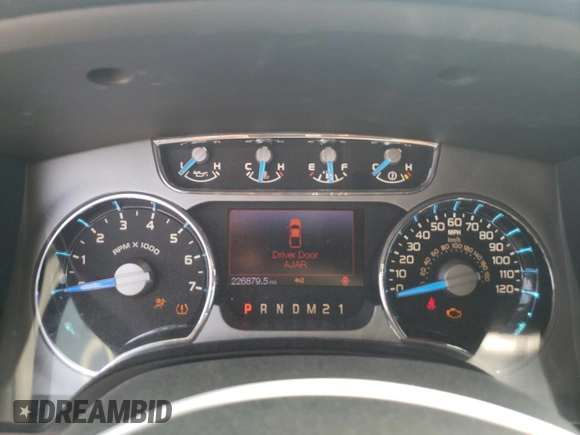 2013 Ford F-150 XL with VIN 1FTFW1ET6DFA57615, listed as a Copart auction lot 59382075 with 226,879 mi miles and Salvage title. Bid and sale history available at DreamBid. Image 9.
