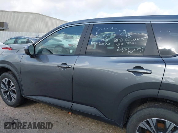2023 Nissan Rogue SV z VIN 5N1BT3BA6PC897434, wystawiony jako IAAI lot #42287916 z przebiegiem Nie podano mil oraz . Historia ofert i sprzedaży dostępna na DreamBid. Obrazek 15.