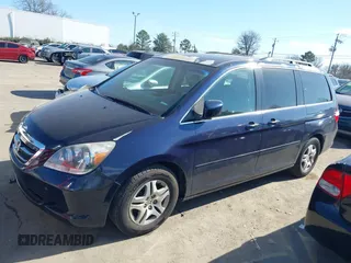 2006 Honda Odyssey EX-L with VIN 5FNRL38676B032317, listed as a IAAI auction lot 41681655 with 208,605 mi miles. Bid and sale history available at carsss.com. Image 2.