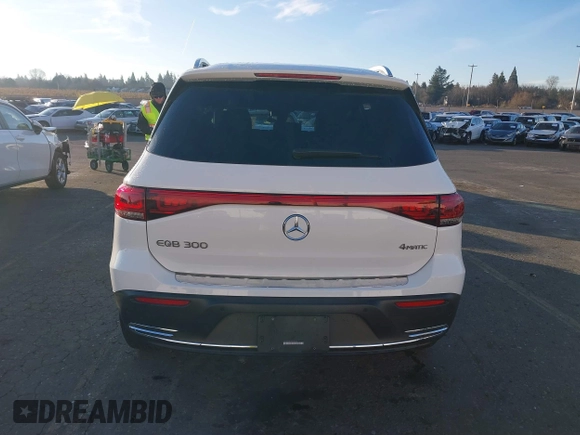 2023 Mercedes-Benz EQB 300 z VIN W1N9M0KBXPN062568, wystawiony jako IAAI lot #41025394 z przebiegiem Nie podano mil oraz . Historia ofert i sprzedaży dostępna na DreamBid. Obrazek 15.