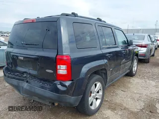 2014 Jeep Patriot Latitude with VIN 1C4NJPFA2ED564275, listed as a IAAI auction lot 42371032 with 221,965 mi miles and . Bid and sale history available at DreamBid. Image 6.