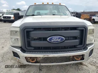 2013 Ford F-250 XL z VIN 1FT7W2BT4DEB52775, wystawiony jako Copart lot #65616405 z przebiegiem 116 363 mil mil oraz Czysty tytuł • Clean title. Historia ofert i sprzedaży dostępna na DreamBid. Obrazek 5.