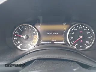 2023 Jeep Renegade Trailhawk z VIN ZACNJDC16PPP73152, wystawiony jako IAAI lot #42128199 z przebiegiem 2 779 mil mil oraz . Historia ofert i sprzedaży dostępna na DreamBid. Obrazek 7.