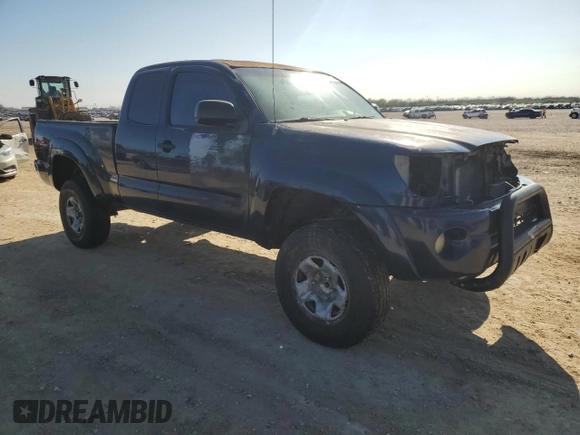 2008 Toyota Tacoma PreRunner with VIN 5TETU62N08Z553434, listed as a Copart auction lot 85938224 with 304,958 mi miles and Clean Title. Bid and sale history available at DreamBid. Image 4.
