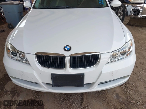 2008 BMW 3 Series 328i with VIN WBAVC535X8FZ82806, listed as a IAAI auction lot 41897725 with 146,852 mi miles. Bid and sale history available at carsss.com. Image 6.