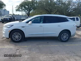 2024 Buick Enclave Premium with VIN 5GAERCKW2RJ113133, listed as a IAAI auction lot 38136692 with 1,974 mi miles and . Bid and sale history available at carsss.com. Image 14.