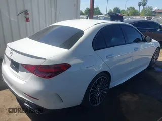 2022 Mercedes-Benz C 300 z VIN W1KAF4GB4NR056209, wystawiony jako IAAI lot #42111449 z przebiegiem 21 545 mil mil oraz . Historia ofert i sprzedaży dostępna na DreamBid. Obrazek 4.