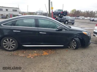 2016 Hyundai Sonata 2.4L Sport with VIN 5NPE34AF7GH324356, listed as a IAAI auction lot 40931068 with 90,630 mi miles. Bid and sale history available at carsss.com. Image 13.