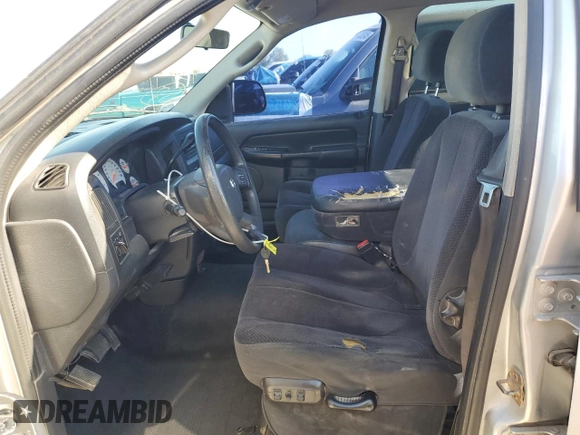 2005 Dodge 2500 ST z VIN 3D7KR28C65G740640, wystawiony jako Copart lot #55899875 z przebiegiem 334 290 mil mil oraz Szkoda całkowita • Salvage title. Historia ofert i sprzedaży dostępna na DreamBid. Obrazek 7.