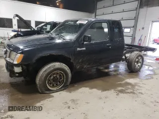 1998 Nissan Frontier with VIN 1N6DD26Y9WC362881, listed as a Copart auction lot 83056994 with 108,791 mi miles and Clean title. Bid and sale history available at DreamBid. Image 1.