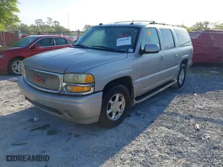 2004 GMC Yukon XL Denali with VIN 1GKFK66U74J224002, listed as a IAAI auction lot 42003688 with 1 mi miles. Bid and sale history available at carsss.com. Image 2.