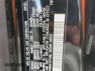 2020 Volvo V60 z VIN YV4102WK4L1034642, wystawiony jako Copart lot #82837923 z przebiegiem Nie podano mil oraz . Historia ofert i sprzedaży dostępna na DreamBid. Obrazek 14.