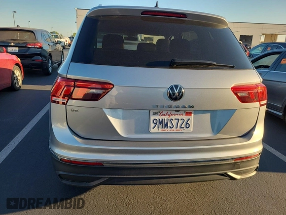 2024 Volkswagen Tiguan SE with VIN 3VV3B7AX5RM107374, listed as a IAAI auction lot 42845196 with 24,195 mi miles and . Bid and sale history available at DreamBid. Image 55.