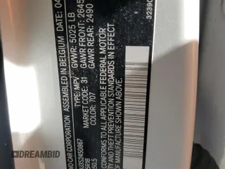 2025 Volvo XC40 Core Bright Theme z VIN YV4L12UJ3S2450867, wystawiony jako Copart lot #82123154 z przebiegiem Nie podano mil oraz Nie do naprawy • Non repairable. Historia ofert i sprzedaży dostępna na DreamBid. Obrazek 13.