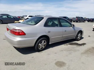 1998 Honda Accord EX z VIN 1HGCG5555WA176329, wystawiony jako Copart lot #56905865 z przebiegiem 127 911 mil mil oraz Szkoda całkowita • Salvage title. Historia ofert i sprzedaży dostępna na DreamBid. Obrazek 3.
