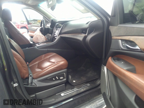 2018 Cadillac Escalade Luxury z VIN 1GYS3BKJ7JR204609, wystawiony jako IAAI lot #40951011 z przebiegiem 79 335 mil mil oraz . Historia ofert i sprzedaży dostępna na DreamBid. Obrazek 5.