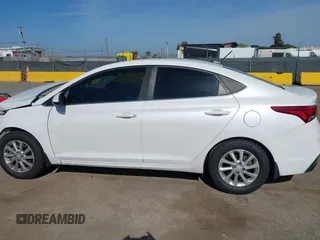 2019 Hyundai Accent SE with VIN 3KPC24A39KE038716, listed as a IAAI auction lot 42108932 with 98,835 mi miles. Bid and sale history available at carsss.com. Image 15.