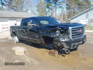 2017 GMC Sierra 2500HD SLT with VIN 1GT12TEY5HF249272, listed as a IAAI auction lot 41854590 with 134,866 mi miles. Bid and sale history available at carsss.com. Image 1.