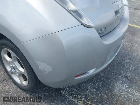 2011 Nissan LEAF SL-e with VIN JN1AZ0CP5BT006027, listed as a IAAI auction lot 42087275 with 91,258 mi miles and . Bid and sale history available at DreamBid. Image 6.
