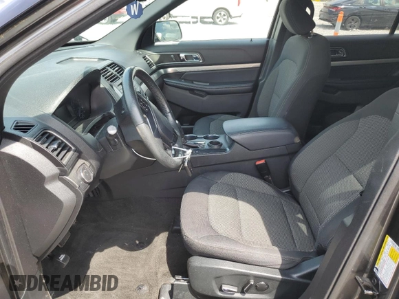 2018 Ford Explorer XLT с VIN 1FM5K7D87JGC24654, выставлен на аукционе Copart как лот 61004765 с пробегом 81 096 миль миль и Списание • Salvage title. История ставок и продаж доступна на DreamBid. Изображение 7.