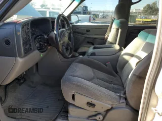 2006 Chevrolet Suburban Z71 with VIN 3GNFK16Z26G209235, listed as a Copart auction lot 84952604 with 186,149 mi miles and Non Repairable. Bid and sale history available at carsss.com. Image 7.