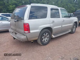 2005 Cadillac Escalade with VIN 1GYEC63T45R115932, listed as a IAAI auction lot 42756514 with 373,014 mi miles and . Bid and sale history available at DreamBid. Image 4.
