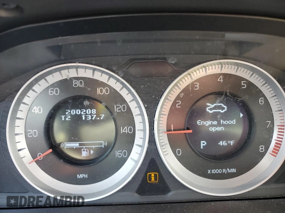2011 Volvo XC60 3.2L with VIN YV4940DZ6B2192064, listed as a Copart auction lot 50003765 with 200,208 mi miles and Salvage title. Bid and sale history available at DreamBid. Image 9.