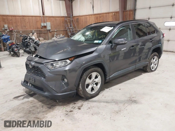 2020 Toyota RAV4 XLE with VIN 2T3P1RFV7LW110207, listed as a IAAI auction lot 41715101 with 57,520 mi miles. Bid and sale history available at carsss.com. Image 17.