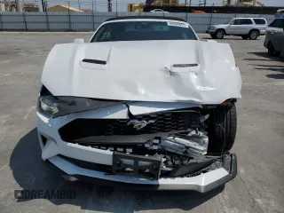 2022 Ford Mustang EcoBoost z VIN 1FATP8UHXN5101943, wystawiony jako Copart lot #55605855 z przebiegiem 62 839 mil mil oraz Szkoda całkowita • Salvage title. Historia ofert i sprzedaży dostępna na DreamBid. Obrazek 5.