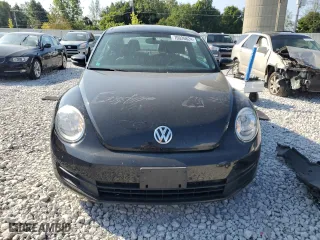 2012 Volkswagen Beetle 2.5L with VIN 3VWJX7AT1CM629184, listed as a Copart auction lot 70026624 with 114,578 mi miles and Clean Title. Bid and sale history available at carsss.com. Image 5.