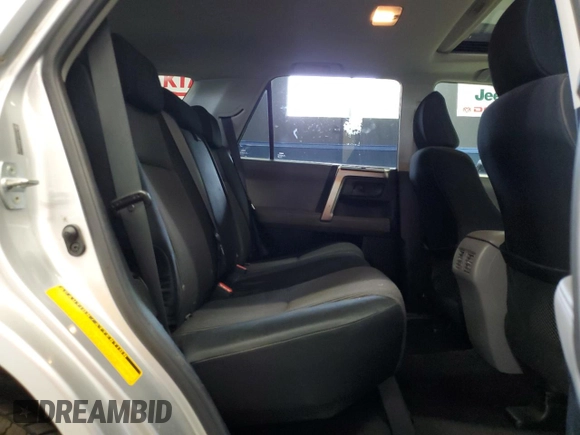 2010 Toyota 4Runner Trail z VIN JTEBU5JRXA5001972, wystawiony jako Copart lot #56277645 z przebiegiem 132 237 mil mil oraz Czysty tytuł • Clean title. Historia ofert i sprzedaży dostępna na DreamBid. Obrazek 11.