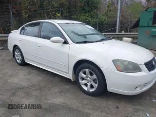 2005 Nissan Altima S z VIN 1N4AL11D95C397710, wystawiony jako IAAI lot #41854650 z przebiegiem 153 886 mil mil oraz . Historia ofert i sprzedaży dostępna na DreamBid. Obrazek 1.