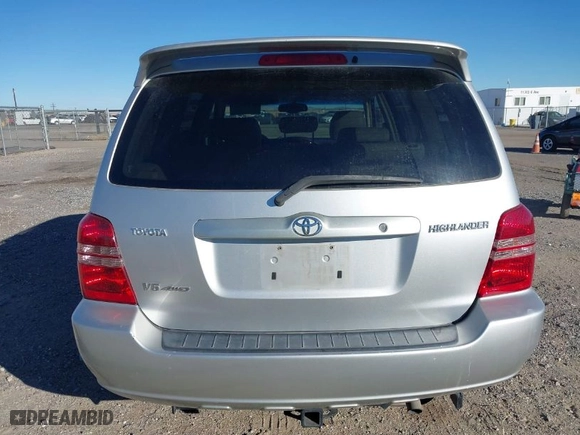 2002 Toyota Highlander with VIN JTEHF21A320088822, listed as a IAAI auction lot 41407352 with 136,105 mi miles. Bid and sale history available at carsss.com. Image 16.