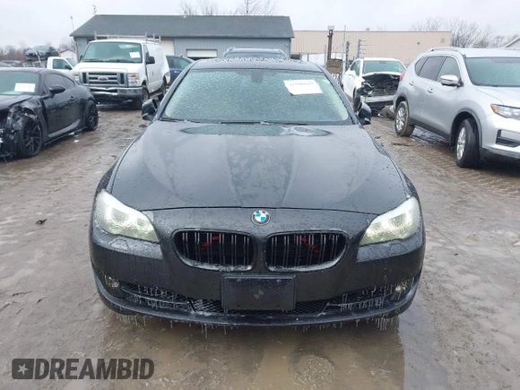 2013 BMW 5 Series 550i xDrive with VIN WBAFU9C55DDY71031, listed as a IAAI auction lot 41500889 with 149,596 mi miles and . Bid and sale history available at carsss.com. Image 12.