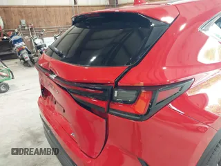 2025 Lexus NX 350 Premium z VIN 2T2GGCEZ5SC086994, wystawiony jako IAAI lot #42482143 z przebiegiem 169 mil mil oraz . Historia ofert i sprzedaży dostępna na DreamBid. Obrazek 18.