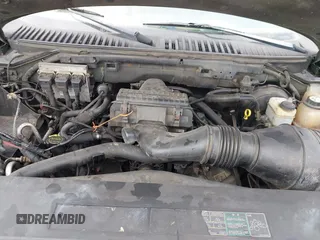 2005 Ford Expedition Eddie Bauer with VIN 1FMFU185X5LB10902, listed as a IAAI auction lot 41184953 with 246,143 mi miles. Bid and sale history available at carsss.com. Image 10.
